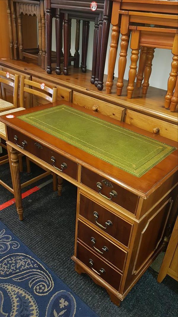 Single Pedestal writing Desk 5 Drawers 2 of which are Lockable and 1 filling drawer 