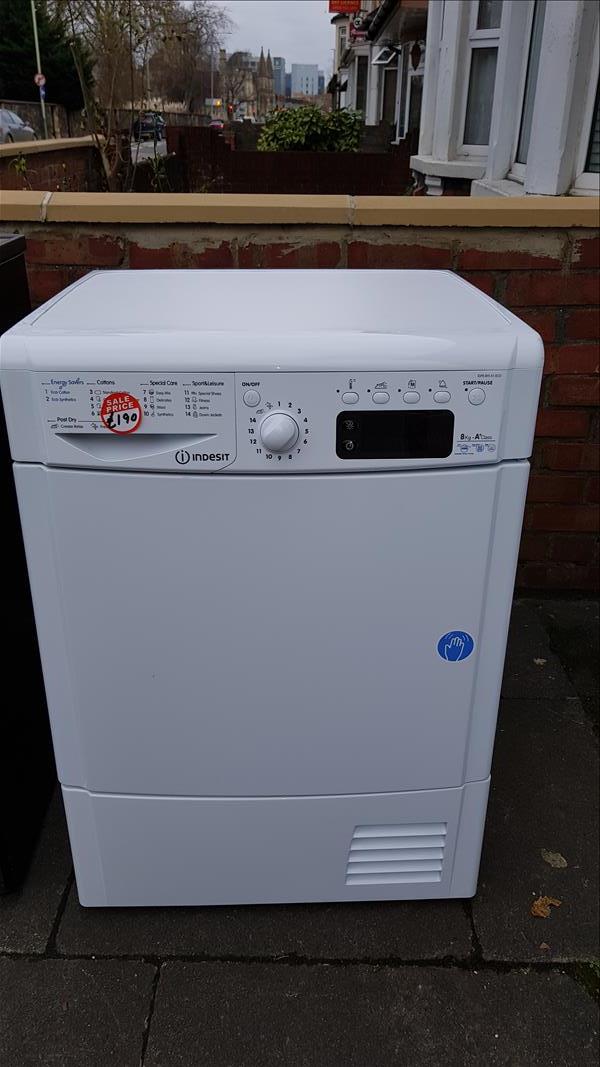 More Engery efficient  than a condenser DryerTop Water Tank Heat Pump Excellent Condition Pat Tested comes with warranty 