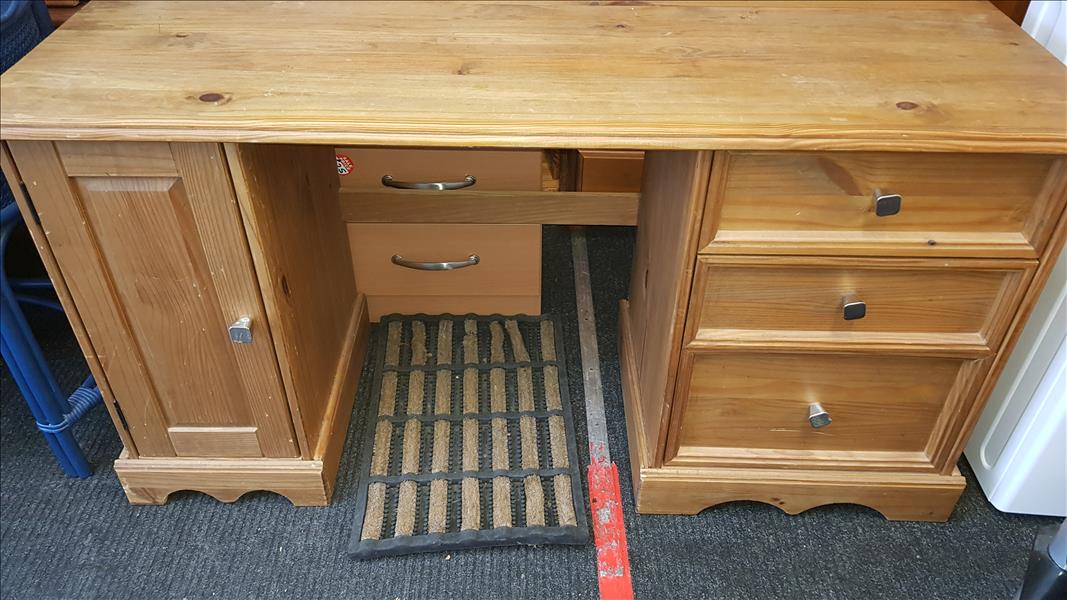 Very nice pine twin Pedestal desk with cupboard one side and 3 drawers the other side one of which for files 1450mm long x 480mm deep x 750mm tall
